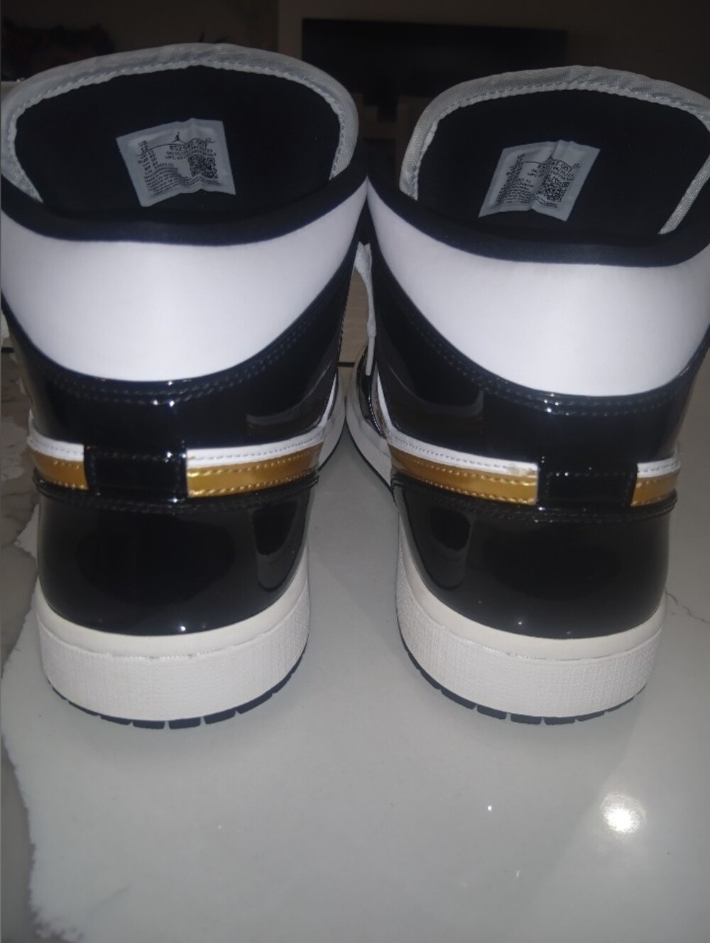 Nike Air Jordan Mid SE 1 - Picture 4 of 10